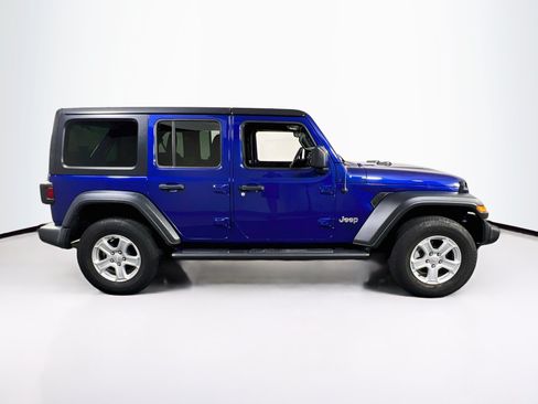 Used 2018 Jeep Wrangler Unlimited Sport S AWD/4WD image 4