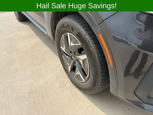 Used 2022 Kia Sorento S FWD image 13