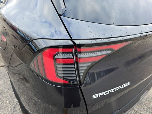 New 2026 Kia Sportage EX image 37