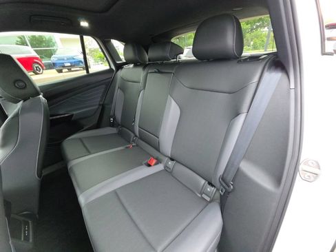 Used 2023 Volkswagen ID.4 Pro S AWD/4WD image 22