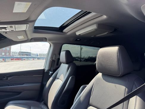 Certified 2023 Honda Odyssey Touring image 20
