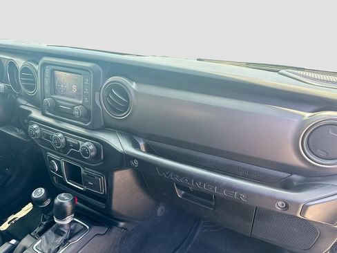 Used 2021 Jeep Wrangler Unlimited Sport AWD/4WD image 33