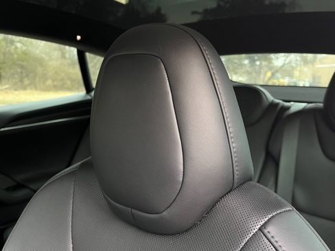 Used 2021 Tesla Model S Plaid image 29