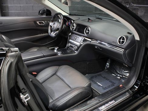 Used 2020 Mercedes-Benz SL 450 image 49