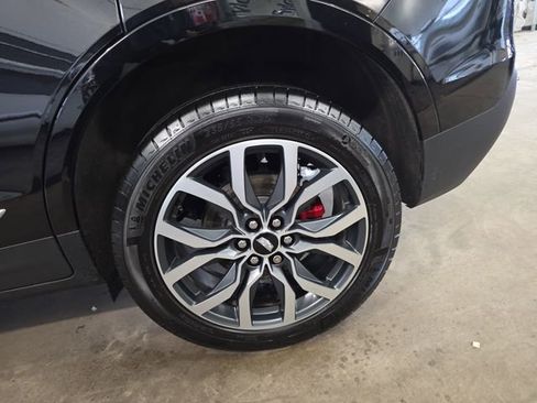 Certified 2024 Cadillac XT5 Sportv image 35