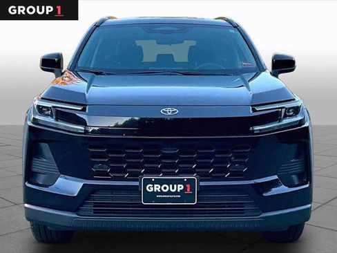 Certified 2026 Toyota RAV4 XLE Premium AWD/4WD image 4