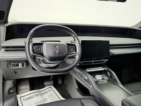 Used 2024 Lincoln Nautilus Premier w/ Equipment Group 102A image 10