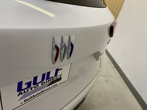 Used 2025 Buick Envision Preferred image 16