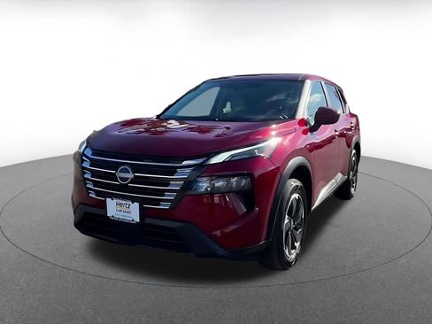 Used 2025 Nissan Rogue SV image 4