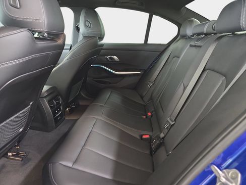 Used 2023 BMW 330i Sedan w/ M Sport Package RWD image 14