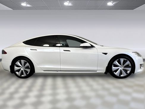 Used 2020 Tesla Model S Long Range image 7