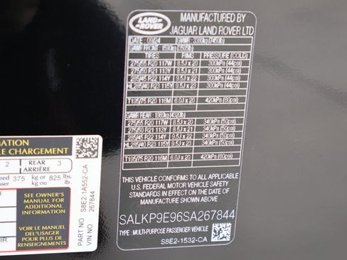 Certified 2025 Land Rover Range Rover SE AWD/4WD image 34