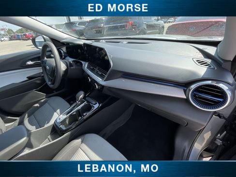 Certified 2025 Chevrolet Trax LT FWD image 26