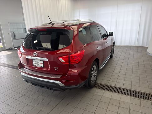 Used 2018 Nissan Pathfinder SL w/ Cargo Package AWD/4WD image 5
