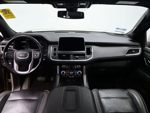 Used 2021 GMC Yukon SLT w/ SLT Premium Package image 9