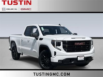 New 2026 GMC Sierra 1500 Elevation w/ LPO, Elevation Black Package