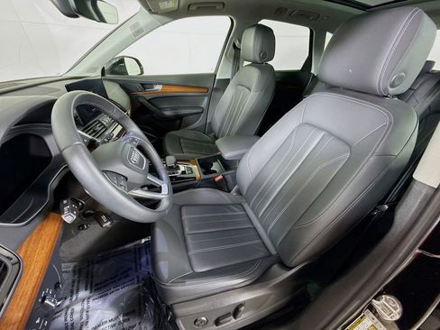 Certified 2023 Audi Q5 2.0T Premium Plus w/ Premium Plus Package image 5