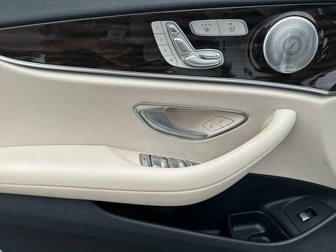 Used 2020 Mercedes-Benz E 350 Sedan image 13