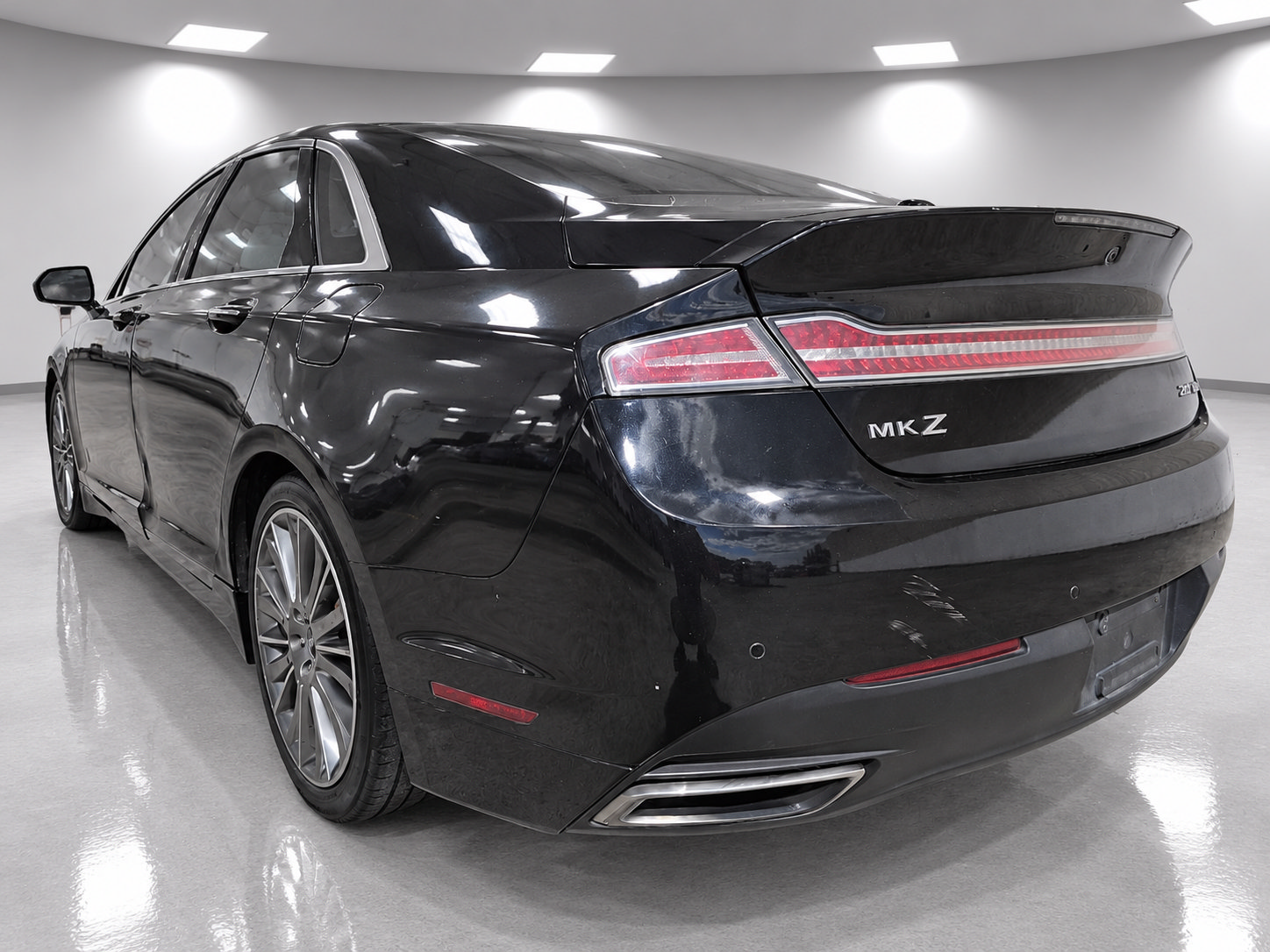 Used 2013 Lincoln MKZ FWD image 6