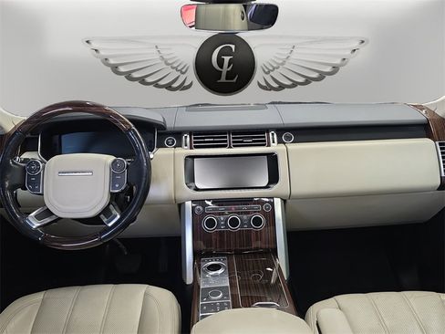 Used 2017 Land Rover Range Rover HSE image 11