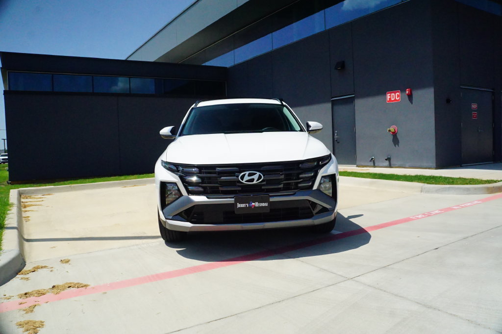 New 2026 Hyundai Tucson SEL Plus FWD image 2
