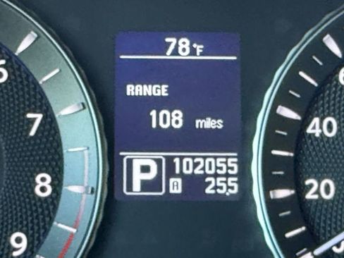 Used 2011 INFINITI M37 w/ Premium Pkg image 31