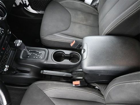 Used 2014 Jeep Wrangler Unlimited Sahara w/ Connectivity Group image 31