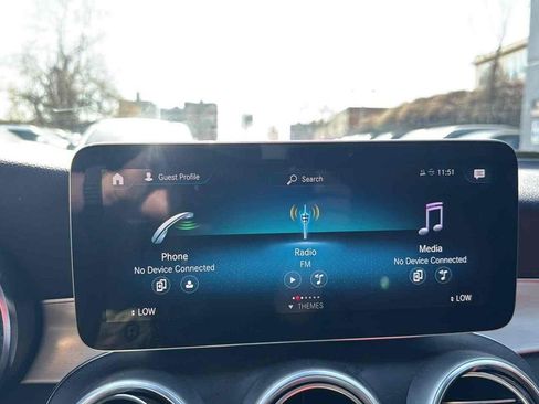 Used 2021 Mercedes-Benz GLC 300 4MATIC image 42