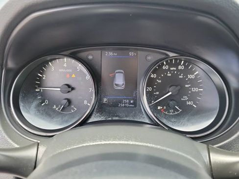 Certified 2021 Nissan Rogue Sport SV FWD image 30