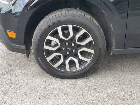 Used 2024 Ford Maverick Lariat image 10