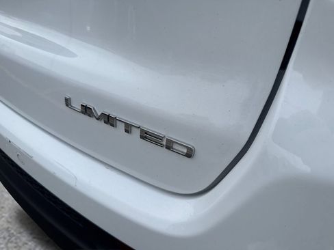 Used 2025 Jeep Compass Limited image 10