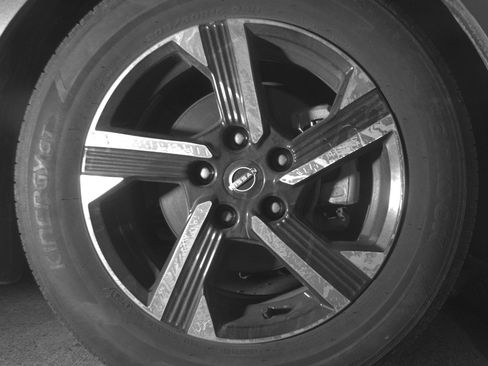 Used 2025 Nissan Sentra SV FWD image 13