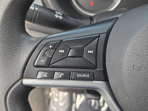 Used 2021 Nissan Kicks S FWD image 16