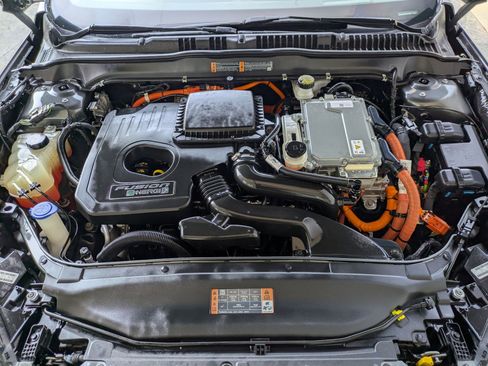 Used 2019 Ford Fusion Energi Titanium image 29