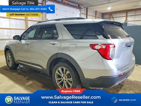 Used 2020 Ford Explorer XLT w/ Equipment Group 202A AWD/4WD image 3