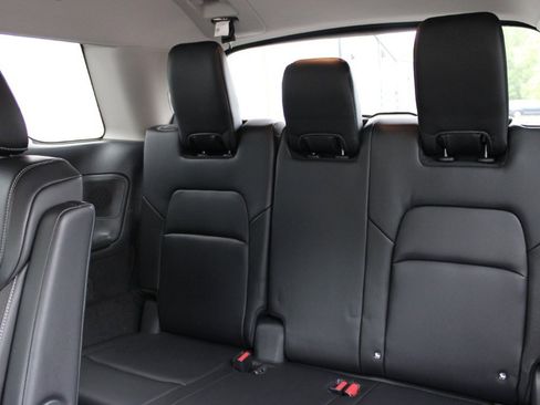 Certified 2024 Nissan Pathfinder SL w/ SL Premium Package image 28