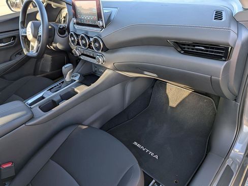 Certified 2025 Nissan Sentra SV FWD image 26
