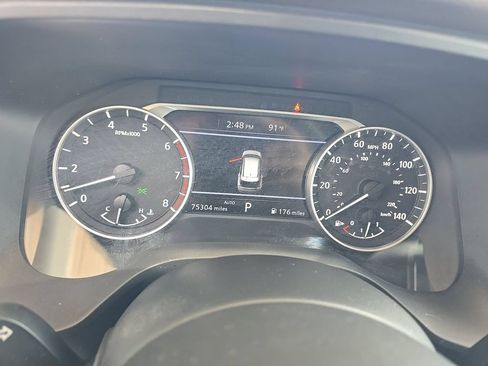 Used 2023 Nissan Rogue S AWD/4WD image 2