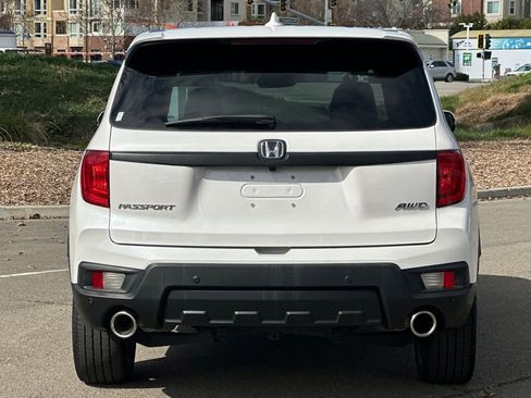 Used 2023 Honda Passport EX-L image 5