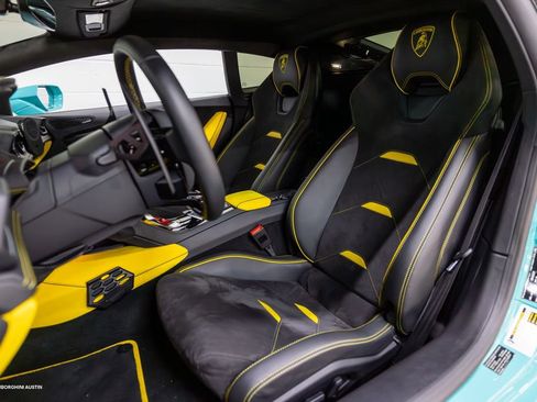 Used 2022 Lamborghini Huracan EVO RWD image 27