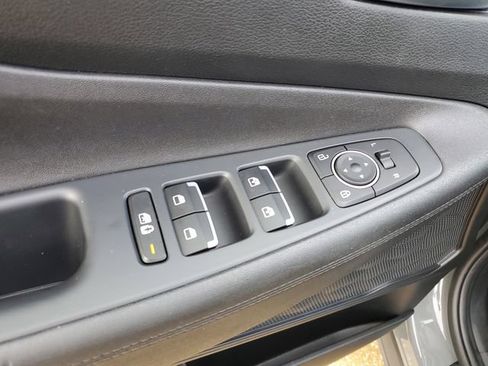 Used 2023 Hyundai Santa Fe SEL FWD image 18