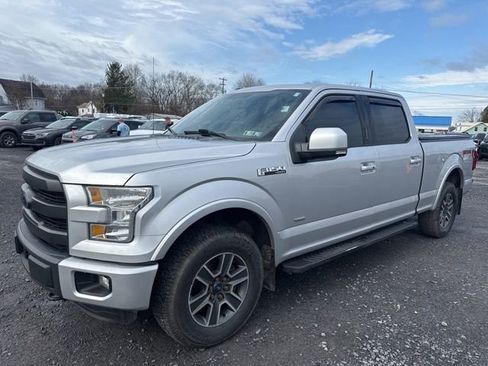 Used 2015 Ford F150 Lariat w/ Equipment Group 501A Mid image 2