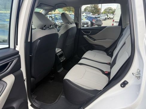 Used 2022 Subaru Forester image 15