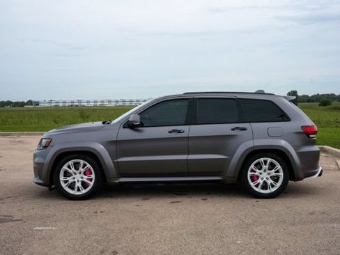 Used 2018 Jeep Grand Cherokee Trackhawk AWD/4WD image 4