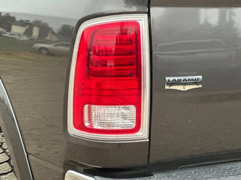 Used 2017 RAM 2500 Laramie image 15