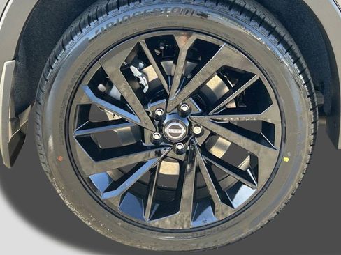 New 2026 Nissan Rogue SL image 7