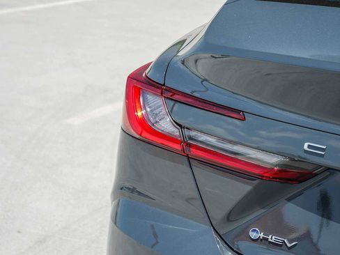 Used 2026 Toyota Camry XLE w/ Premium Package FWD image 8