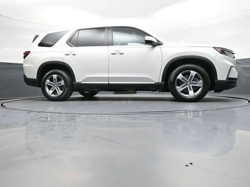 Certified 2023 Honda Pilot EX-L image 30