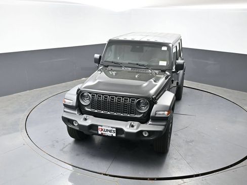 New 2026 Jeep Wrangler Unlimited Sport AWD/4WD image 31