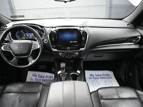 Used 2023 Chevrolet Traverse RS image 24